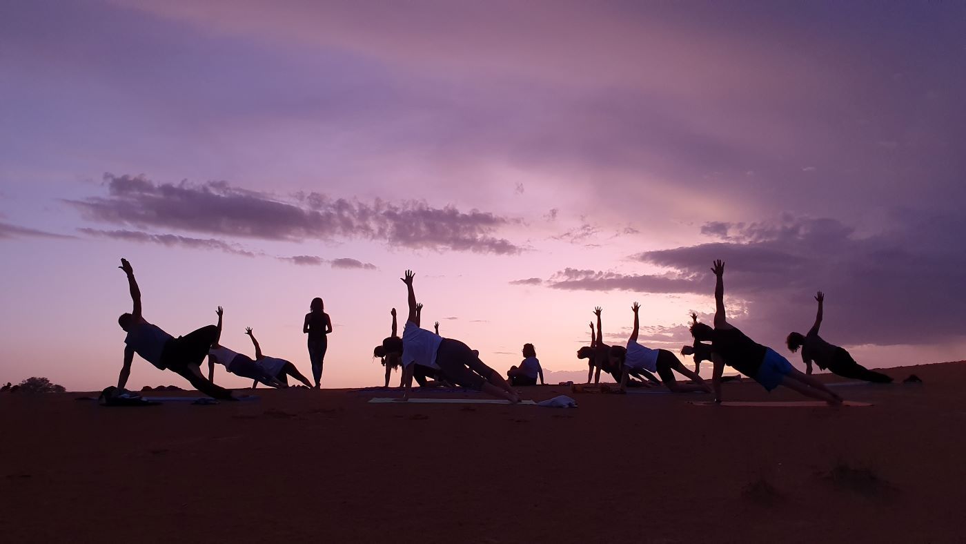 retiro en desierto del sahara