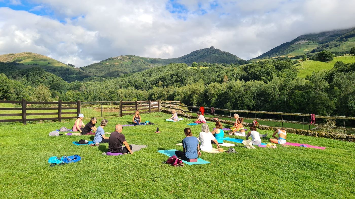 retiros de yoga y senderismo de 7 días