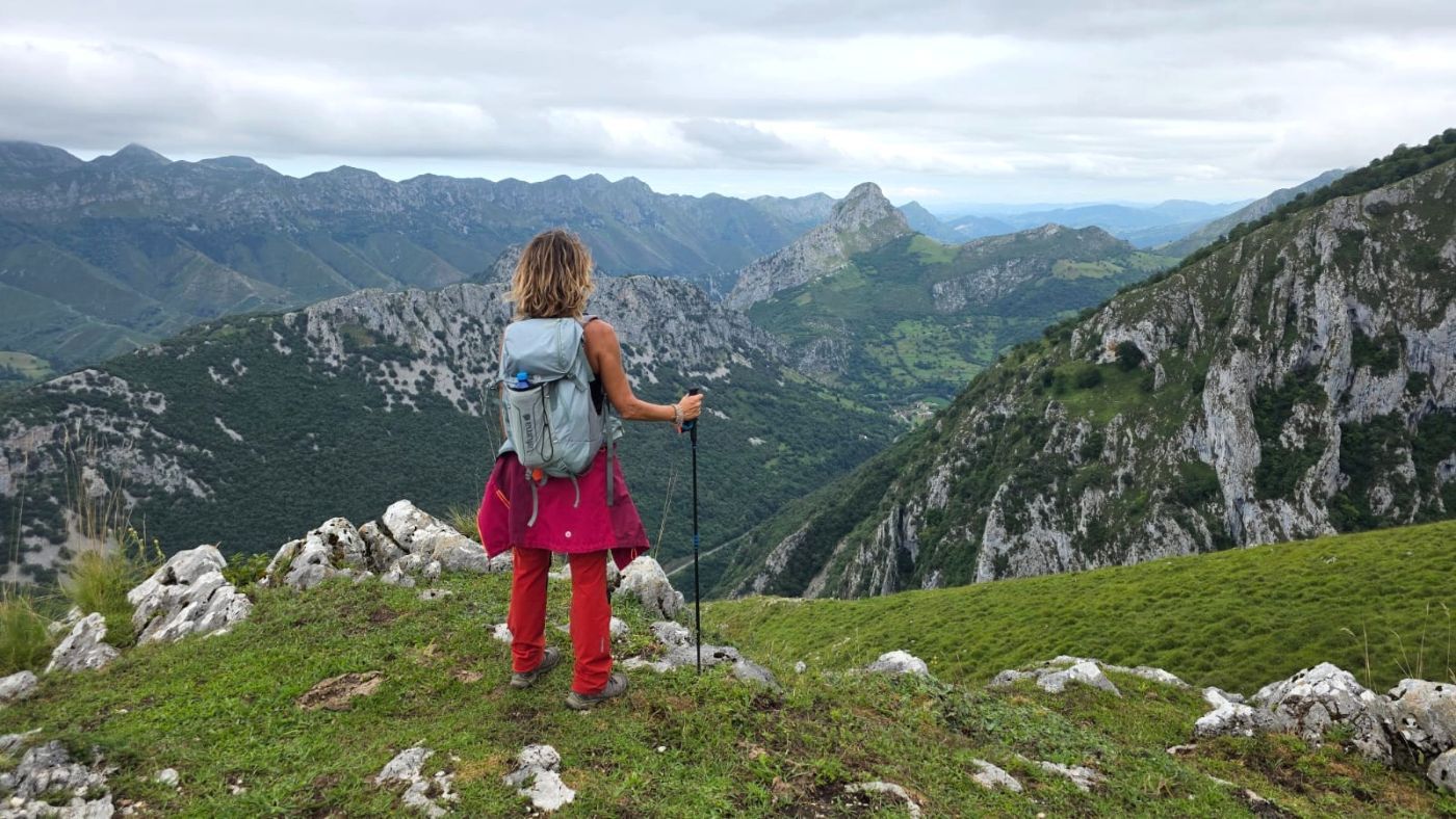 retiro yoga y senderismo en picos de europa asturias