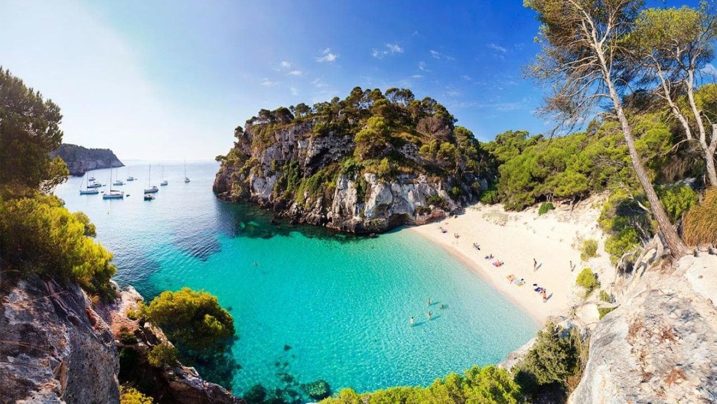 retiro yoga y senderismo en menorca baleares