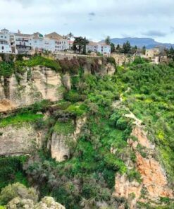 retiro yoga y senderismo en serrania de ronda